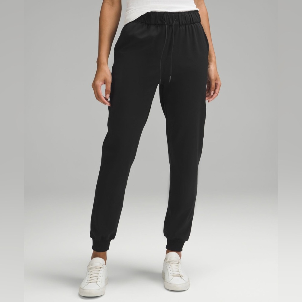 Lululemon Joggers, Size 4, *Perfect Condition*